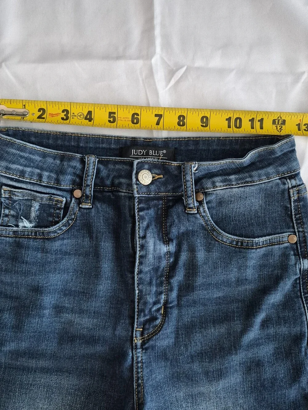 Judy Blue Classic Dark Blue Denim Shorts Sz Small - Picture 4 of 7